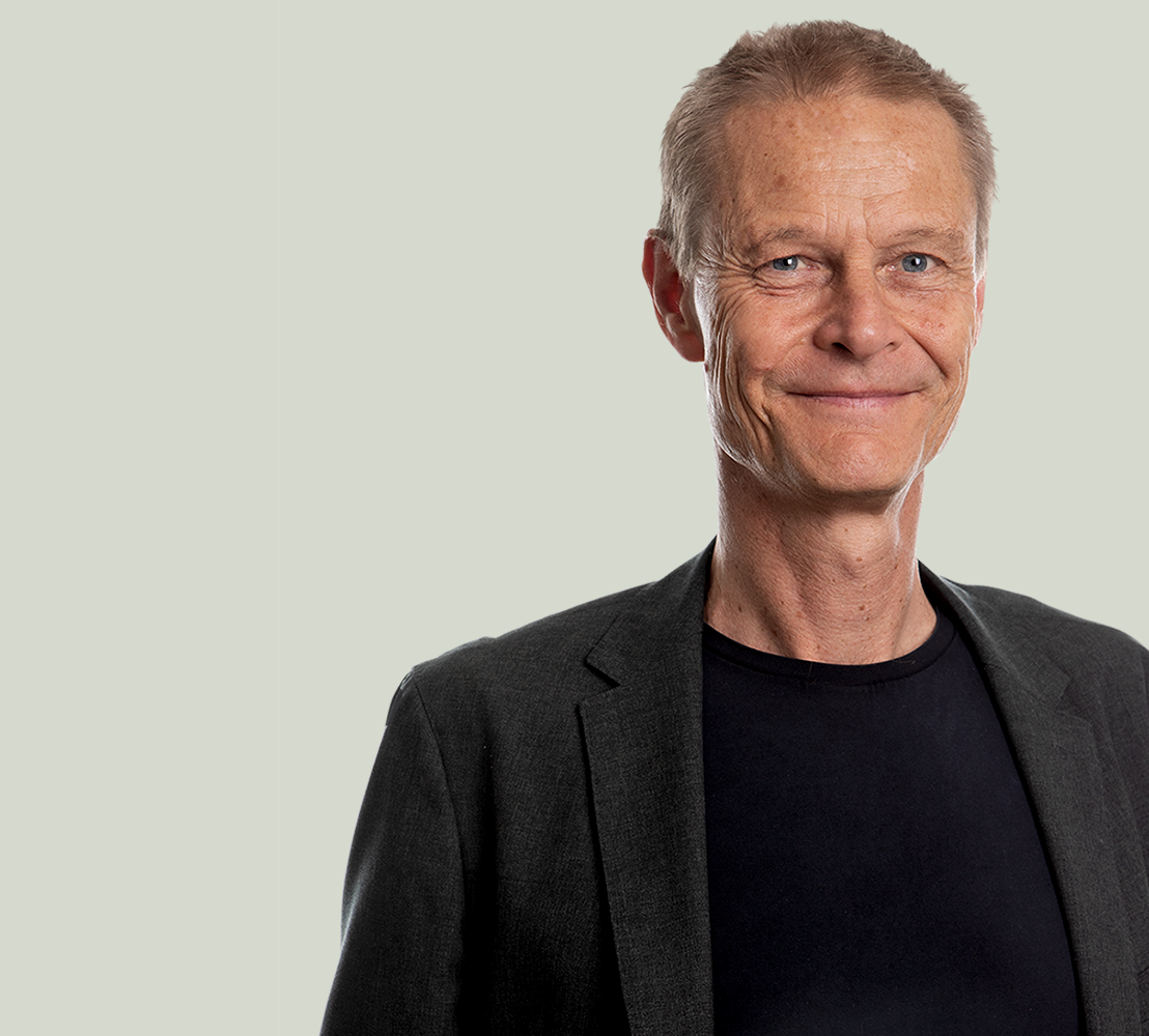 <h1>JES SCHWARTZ</h1>